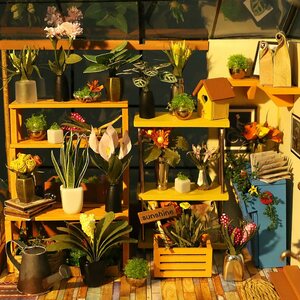 Robotime DIY Cathy’s Flower House kasvihuone pienoismalli