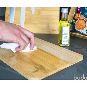 Budu Hoitoöljy bambulle ja puulle 100 ml