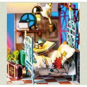 Robotime DIY Bloomy House pienoismalli