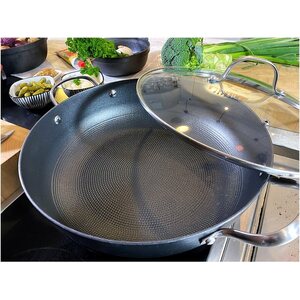 Satake Valurautainen haudutuspannu 30 cm
