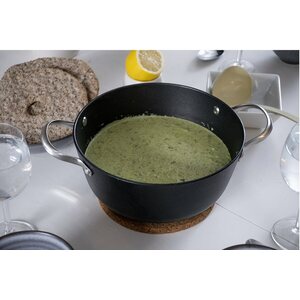 Satake Valurautainen haudutuspata 24 cm