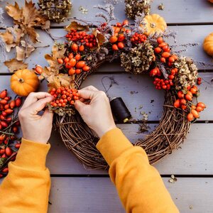 Kranssipohjat ja tarvikkeet